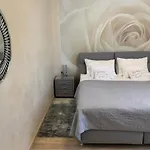 Sloapart